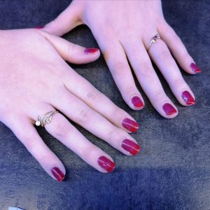 Vernis semis-permanent